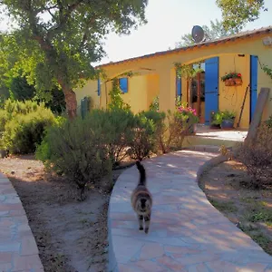 2* Couette-café Le Mas Du Rouquan